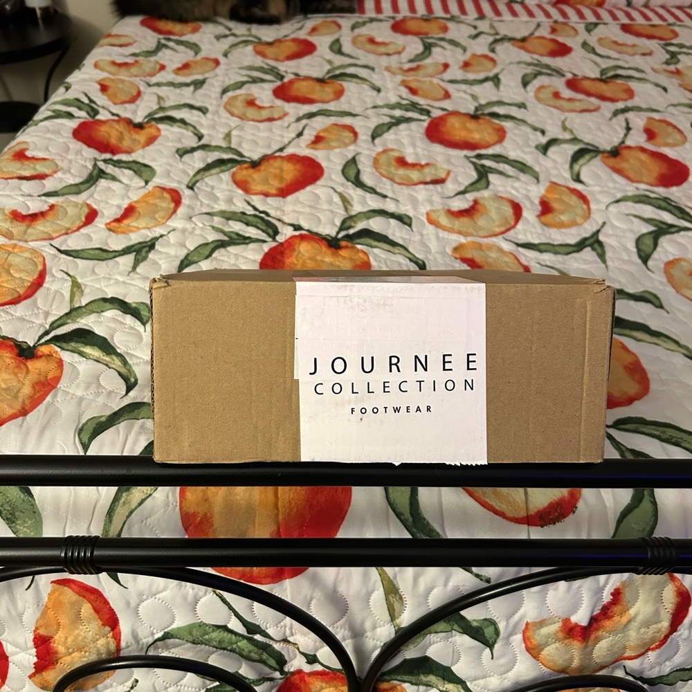 WMNS Journee Wide Calf Boots
